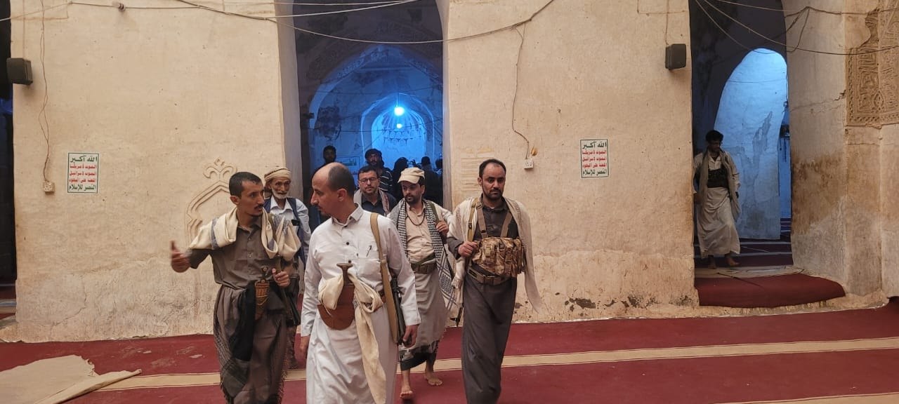 نائب رئيس الهيئة العامة للأوقاف والإرشاد يطلع على أوضاع المديريات المحررة بالساحل الغربي